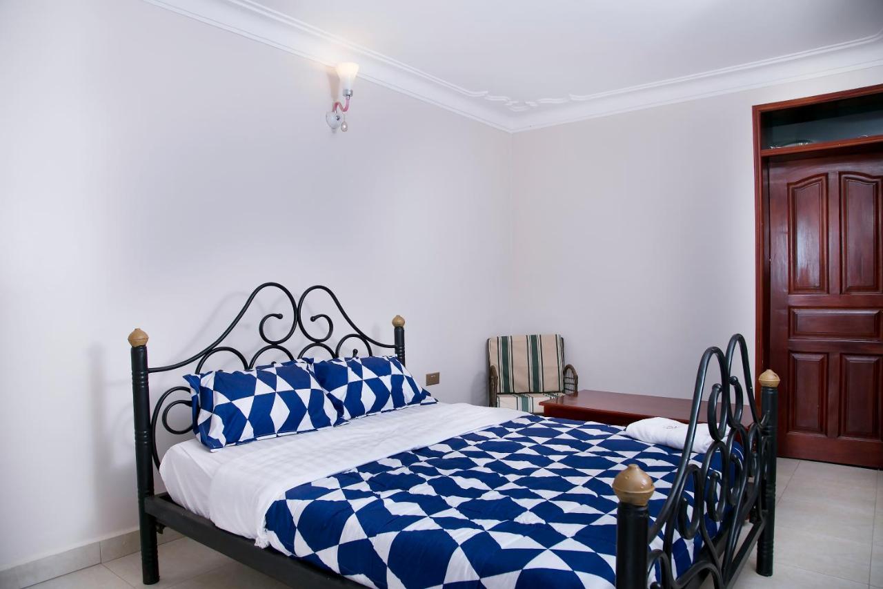 Red Sox Hotel Ltd Kampala Bagian luar foto