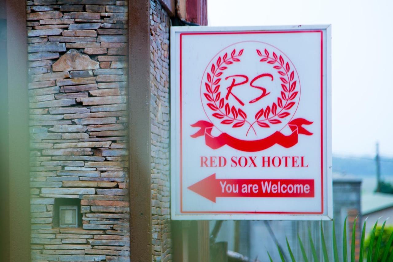 Red Sox Hotel Ltd Kampala Bagian luar foto