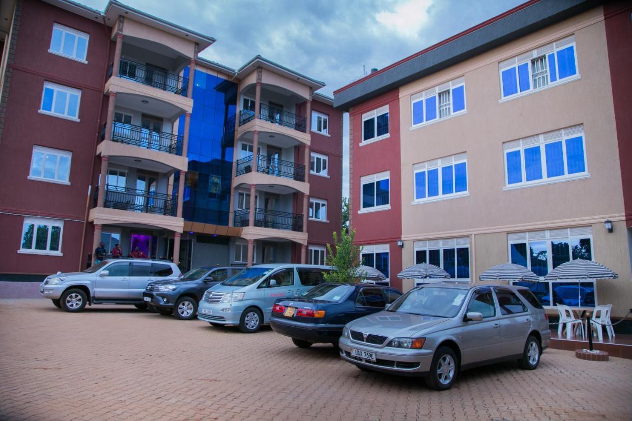 Red Sox Hotel Ltd Kampala Bagian luar foto